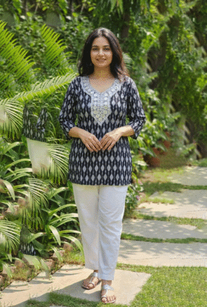 Fashionable Short Length Embroidery Kurti